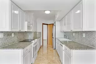 16711 Collins Ave, Sunny Isles Beach, FL 33160 - Photo 15