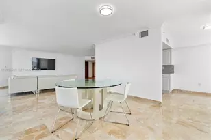 16711 Collins Ave, Sunny Isles Beach, FL 33160 - Photo 11