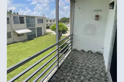 130 NE 202nd Ter #S31, Miami Gardens, FL 33179 - Photo 15