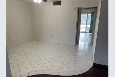 130 NE 202nd Ter #S31, Miami Gardens, FL 33179 - Photo 7