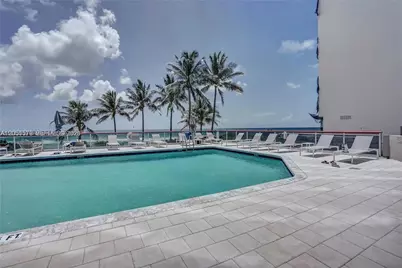 6767 Collins #901, Miami Beach, FL 33141 - Photo 13
