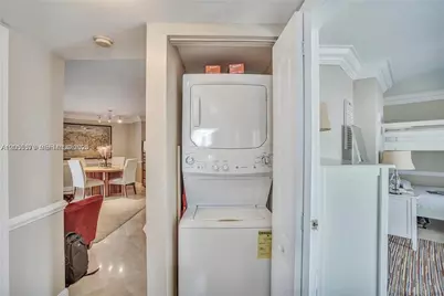 6767 Collins #901, Miami Beach, FL 33141 - Photo 5