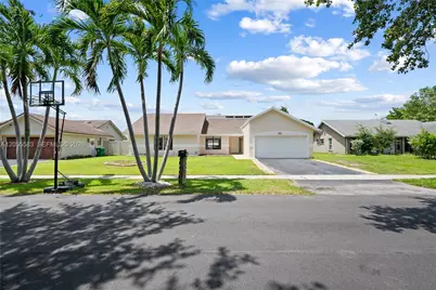 8311 NW 51st Ct, Lauderhill, FL 33351 - Photo 1