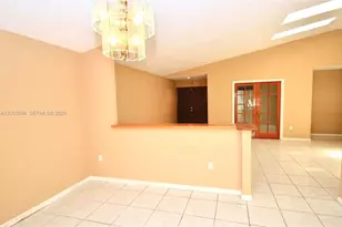 8727 NW 150th Terrace, Miami Lakes, FL 33018 - Photo 3