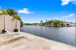 7282 Jacaranda Ln, Miami Lakes, FL 33014 - Photo 57
