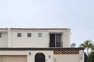 7282 Jacaranda Ln, Miami Lakes, FL 33014 - Photo 3