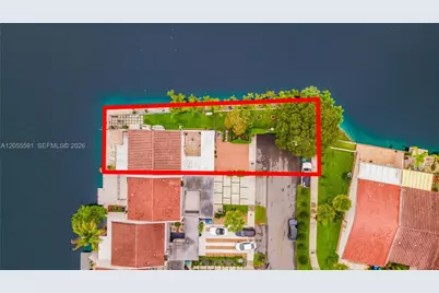 7282 Jacaranda Ln, Miami Lakes, FL 33014 - Photo 7