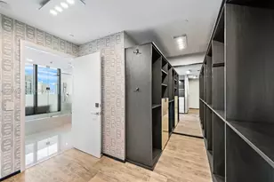 650 NE 32nd St, Miami, FL 33137 - Photo 19