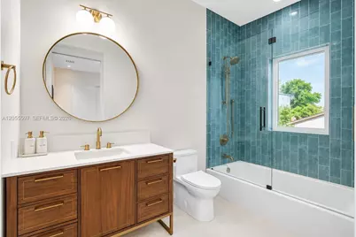 13045 Coronado Ter, North Miami, FL 33181 - Photo 19