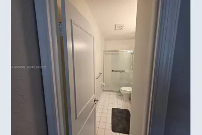 1520 McKinley St #105E, Hollywood, FL 33020 - Photo 13