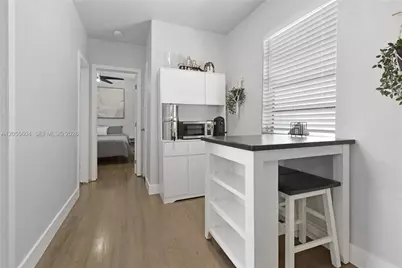 2140 Monroe Ter, Hollywood, FL 33020 - Photo 11