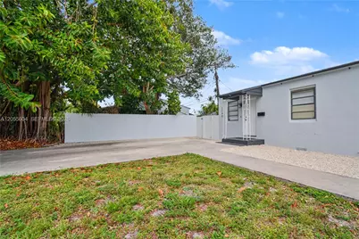 2140 Monroe Ter, Hollywood, FL 33020 - Photo 3