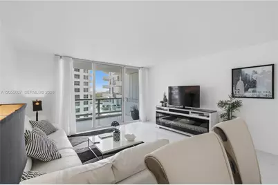 5151 Collins Ave #1027, Miami Beach, FL 33140 - Photo 9