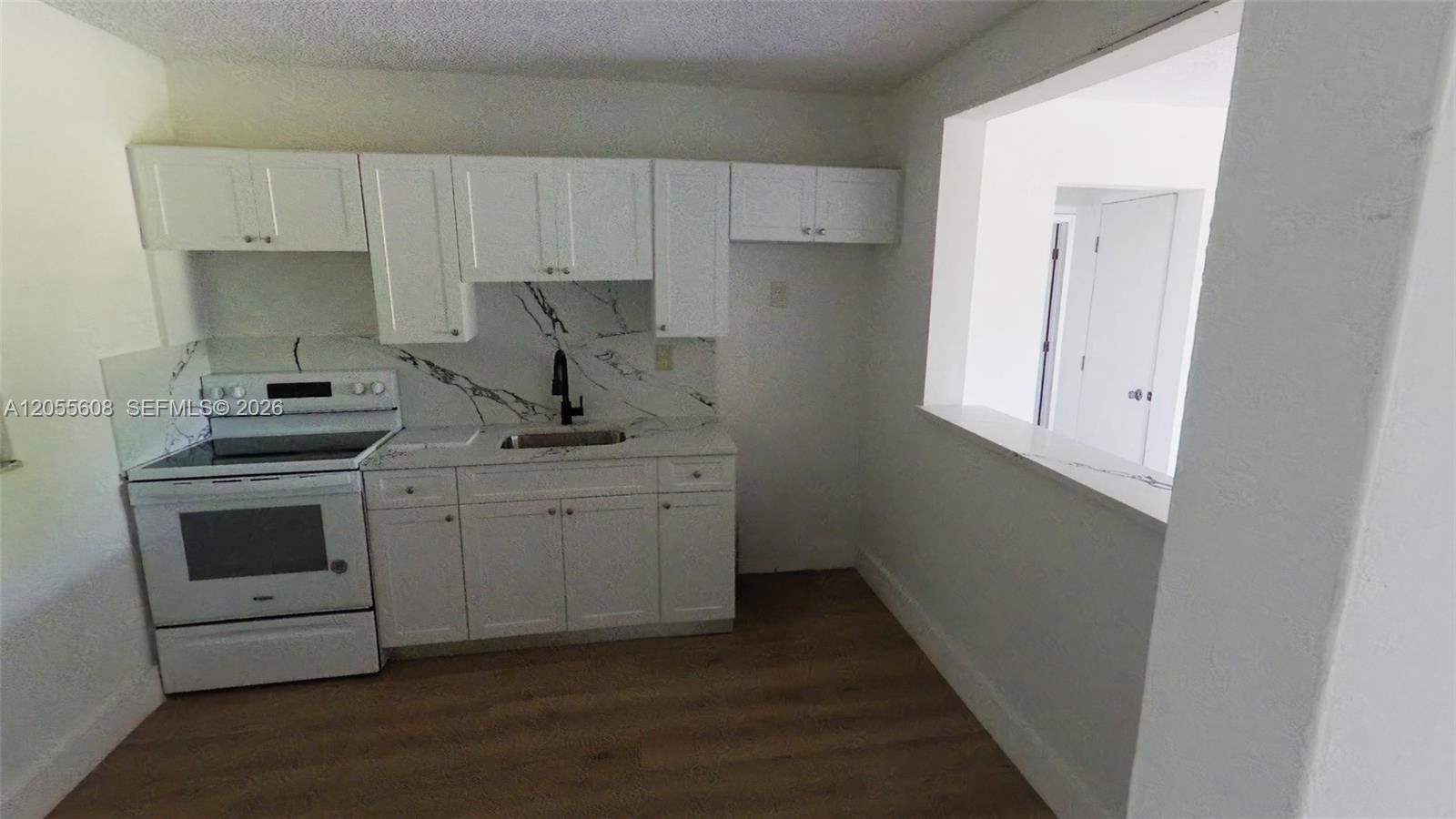 2660 Palm Ave #1 - 2660 Palm Ave #1, Hialeah, FL 33010 Luxury Property | Jose Angel Pina