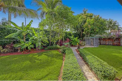 11633 SW 102nd Ct, Miami, FL 33176 - Photo 33