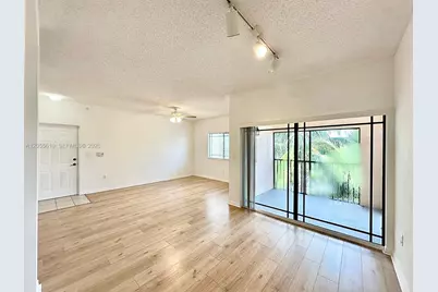2807 Veronia Dr #301, Palm Beach Gardens, FL 33410 - Photo 3