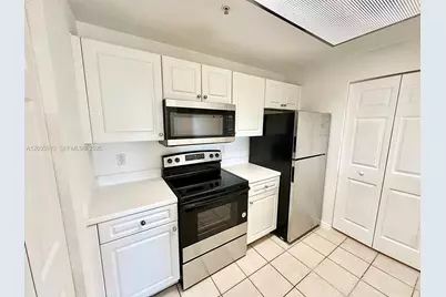 2807 Veronia Dr #301, Palm Beach Gardens, FL 33410 - Photo 7