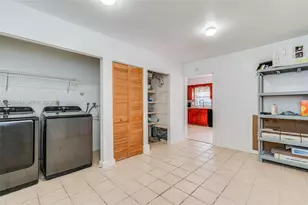 8250 SW 3rd Pl, North Lauderdale, FL 33068 - Photo 19