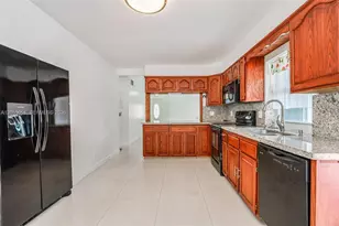 8250 SW 3rd Pl, North Lauderdale, FL 33068 - Photo 9