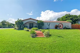 17320 SW 89th Ave, Palmetto Bay, FL 33157 - Photo 1