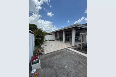 5791 W 21st Ave, Hialeah, FL 33016 - Photo 21