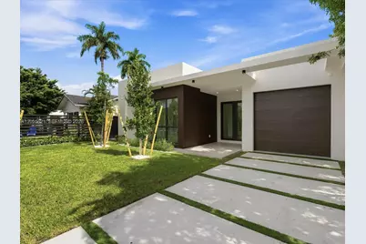 1621 SW 11th Ter, Miami, FL 33135 - Photo 1