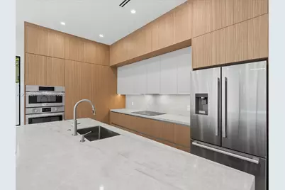 1621 SW 11th Ter, Miami, FL 33135 - Photo 31