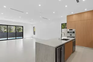1621 SW 11th Terrace, Miami, FL 33135 - Photo 23
