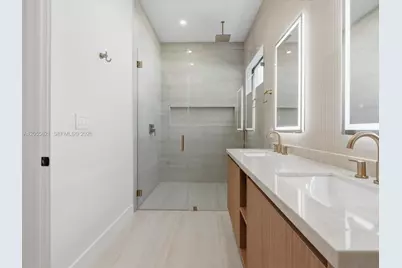 1621 SW 11th Ter, Miami, FL 33135 - Photo 45