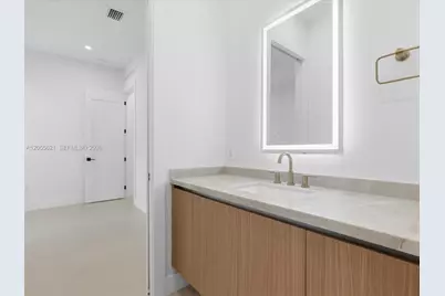 1621 SW 11th Ter, Miami, FL 33135 - Photo 57