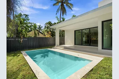 1621 SW 11th Ter, Miami, FL 33135 - Photo 11