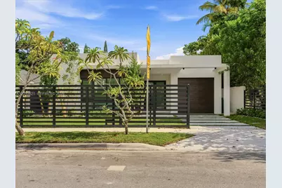 1621 SW 11th Ter, Miami, FL 33135 - Photo 3