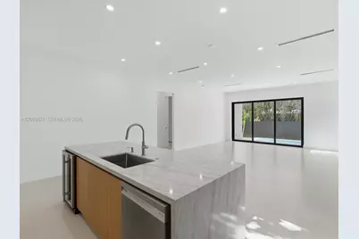 1621 SW 11th Ter, Miami, FL 33135 - Photo 35