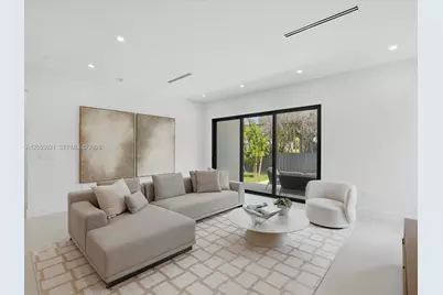 1621 SW 11th Ter, Miami, FL 33135 - Photo 23