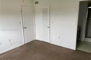 8135 Sunrise Lakes Blvd, Sunrise, FL 33322 - Photo 17