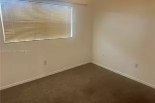 8135 Sunrise Lakes Blvd, Sunrise, FL 33322 - Photo 29
