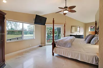 7820 NW 83rd St, Tamarac, FL 33321 - Photo 15