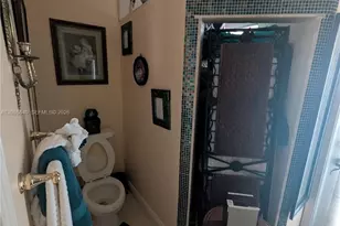 7820 NW 83rd St, Tamarac, FL 33321 - Photo 7