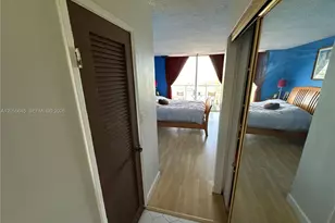 1301 NE Miami Gardens Dr, Miami, FL 33179 - Photo 31