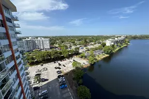 1301 NE Miami Gardens Dr, Miami, FL 33179 - Photo 37