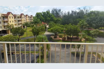 8260 SW 210th St #309, Cutler Bay, FL 33189 - Photo 9