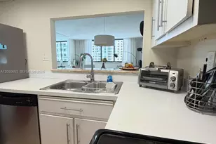 540 Brickell Key Dr, Miami, FL 33131 - Photo 15