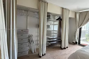 540 Brickell Key Dr, Miami, FL 33131 - Photo 3