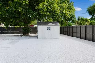 1220 NW 125th St, North Miami, FL 33167 - Photo 13