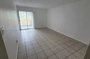 4550 NW 9th St, Miami, FL 33126 - Photo 3