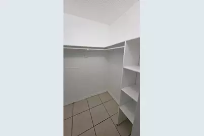4550 NW 9th St #308E, Miami, FL 33126 - Photo 9