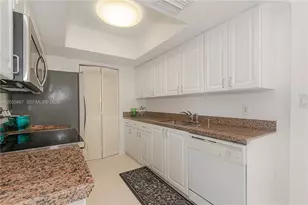 90 Alton Rd, Miami Beach, FL 33139 - Photo 13