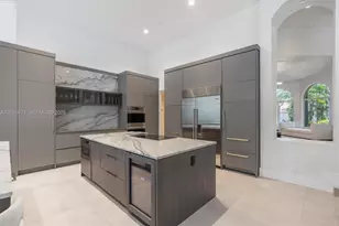2499 Princeton Ct, Weston, FL 33327 - Photo 3