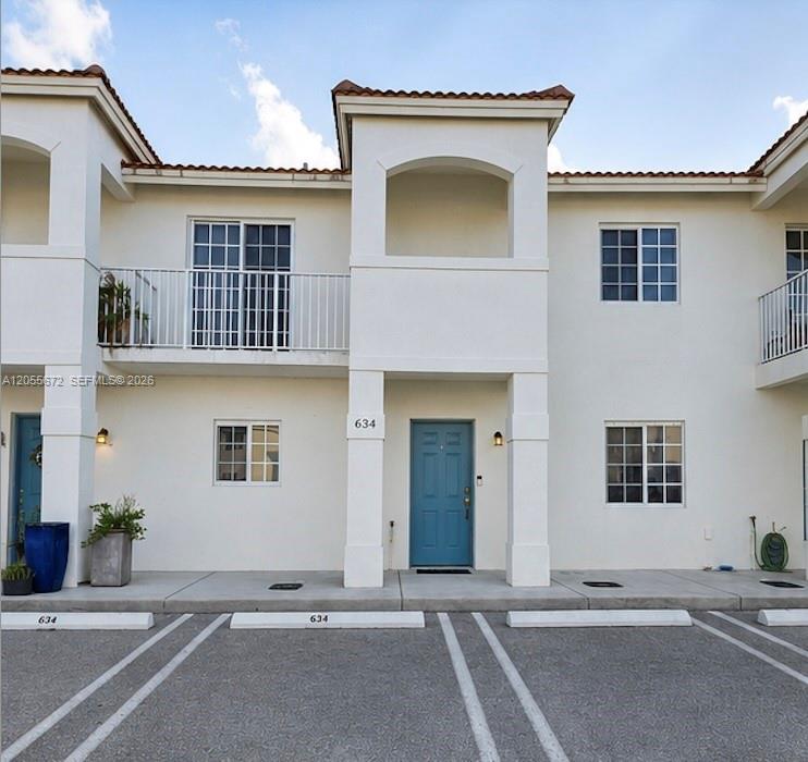 634 SW 2nd Pl - 634 SW 2nd Pl, Florida City, FL 33034 Luxury Property | Jose Angel Pina