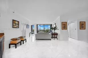 3000 Island Blvd, Aventura, FL 33160 - Photo 5